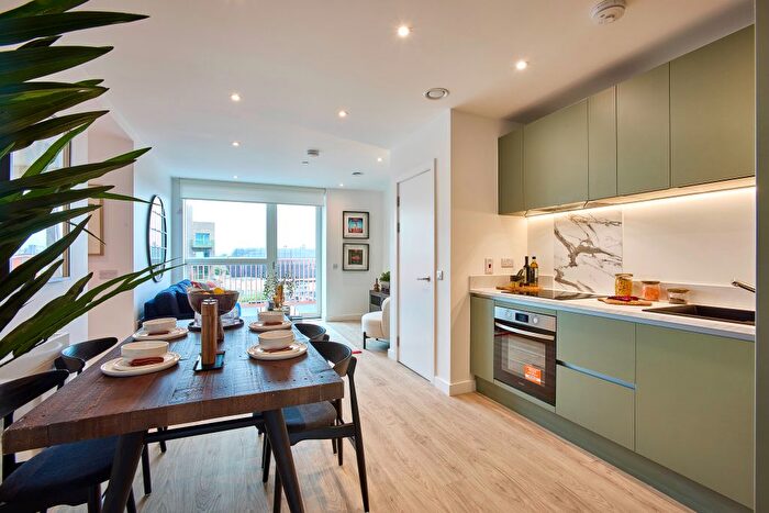 1 Bedroom Flat For Sale In City Mill Road, London, E15