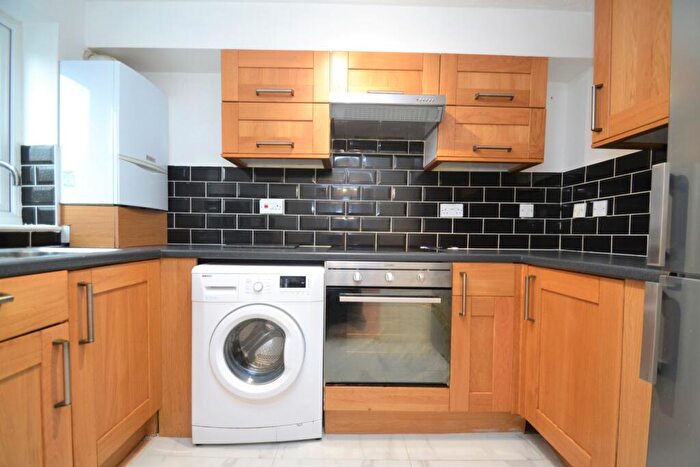 1 Bedroom Flat To Rent In Burnt Ash Hill Lee, SE12