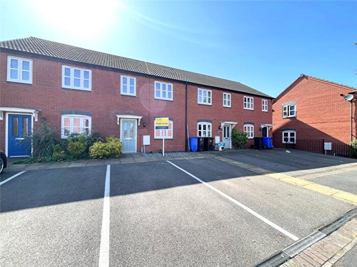 3 Bedroom Terraced House For Sale In Perle Road, Burton-on-Trent, Staffordshire, DE14