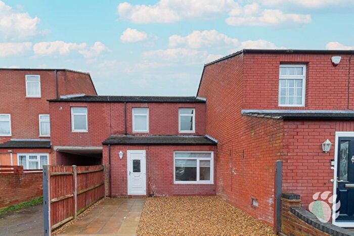 5 Bedroom End Terrace House For Sale In Brownlow Bend, Basildon, SS14