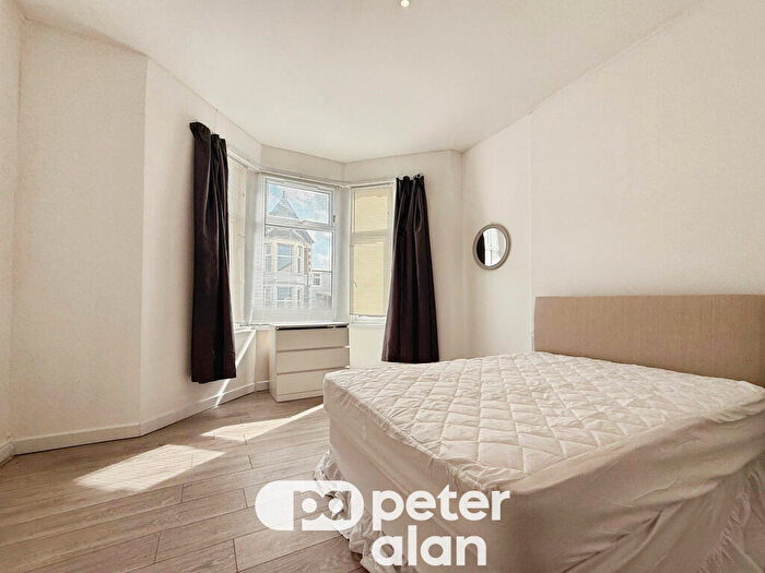 2 Bedroom Flat To Rent In Monthermer Road, CF24