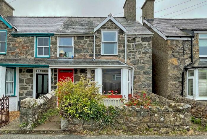 3 Bedroom Semi-Detached House For Sale In Mynytho, Pwllheli, Gwynedd, LL53