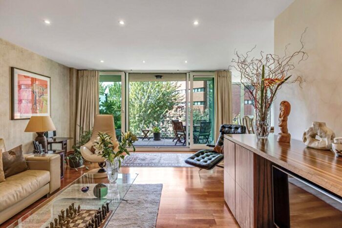 3 Bedroom Apartment For Sale In St. John's Wood Road, St. John's Wood, NW8