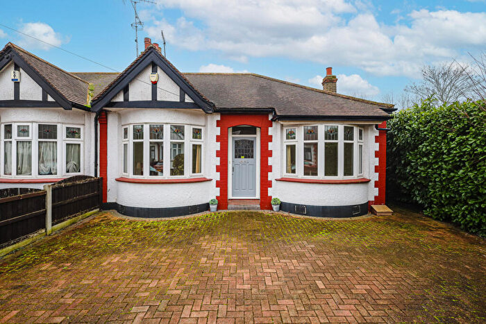 2 Bedroom Semi-Detached Bungalow For Sale In Highfield Drive, Westcliff-on-sea, SS0
