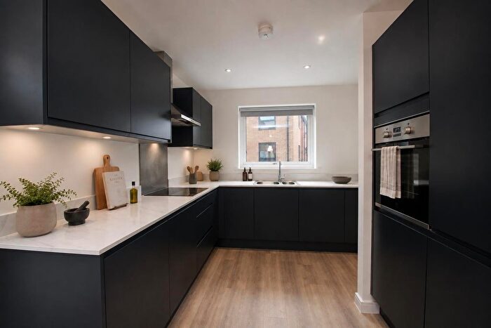 3 Bedroom Semi-detached House To Rent In Chillingham Grove, Whitehouse, Milton Keynes, MK8