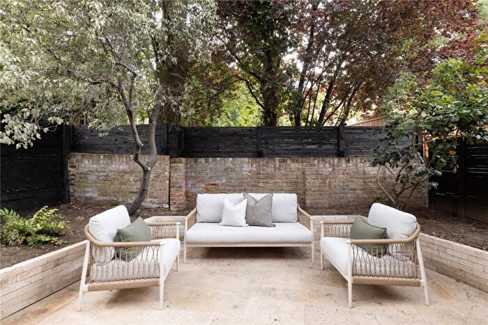 3 Bedroom Duplex For Sale In Howitt Road, Belsize Park, London, NW3