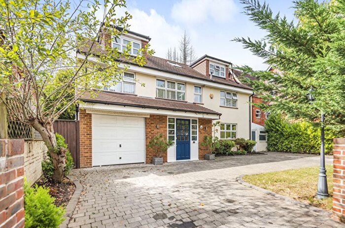 6 Bedroom Detached House To Rent In Westbourne Crescent, Highfield, Southampton, Hampshire, SO17