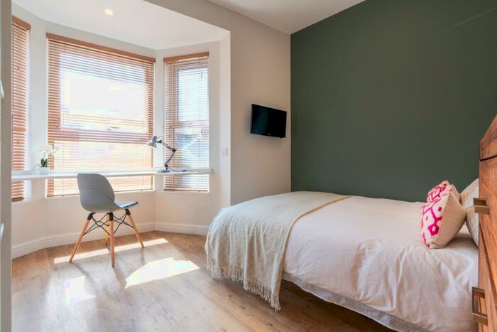 7 Bedroom Flat To Rent In Garmoyle Road, Liverpool, L15