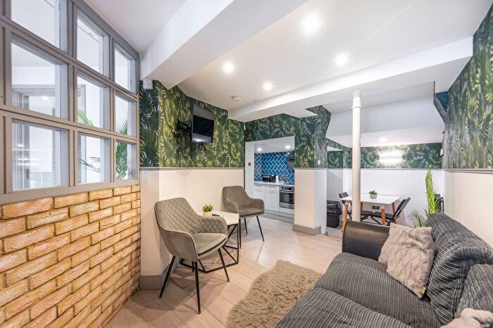 1 Bedroom Flat To Rent In Wells House Road, North Acton, London, NW10