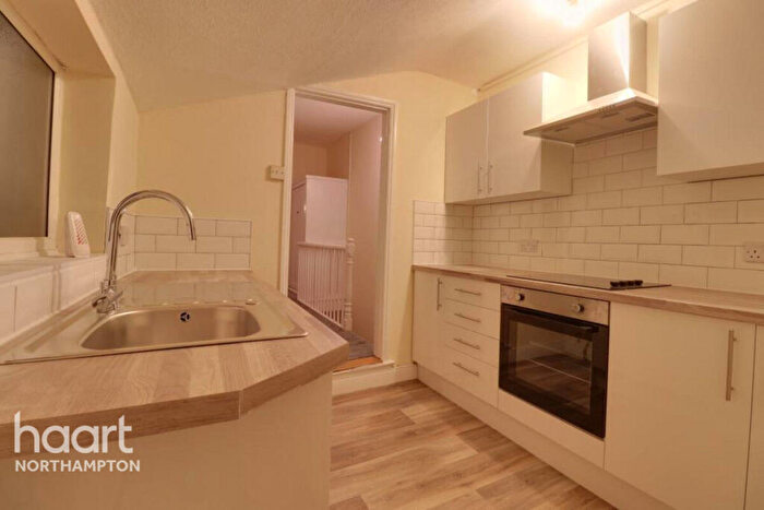 1 Bedroom Apartment To Rent In St Michaels Road, Northampton, NN1