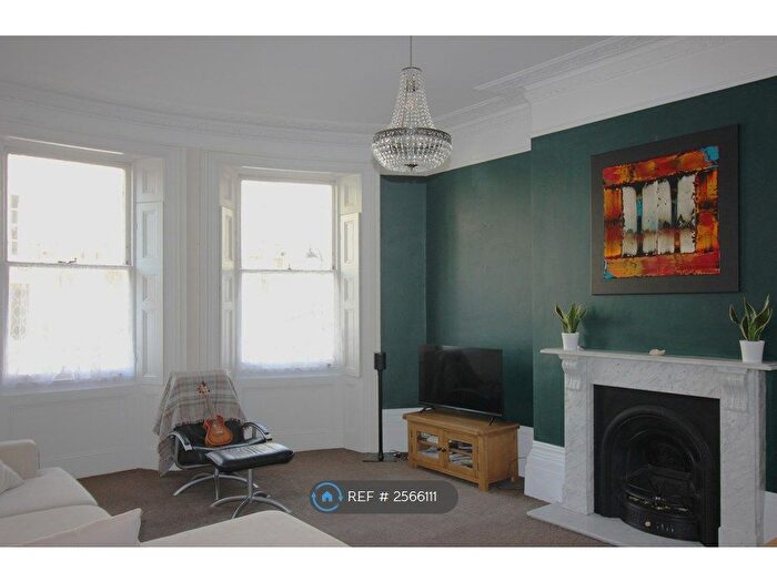 1 Bedroom Flat To Rent In Brunswick Place, Hove, BN3