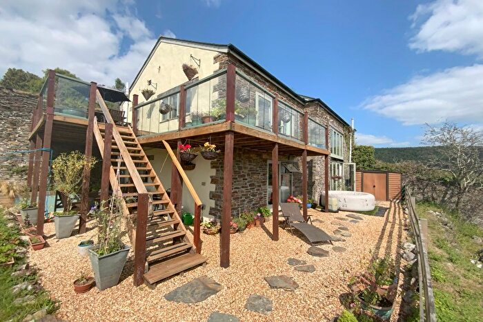 3 Bedroom Detached House To Rent In Calstock, PL18