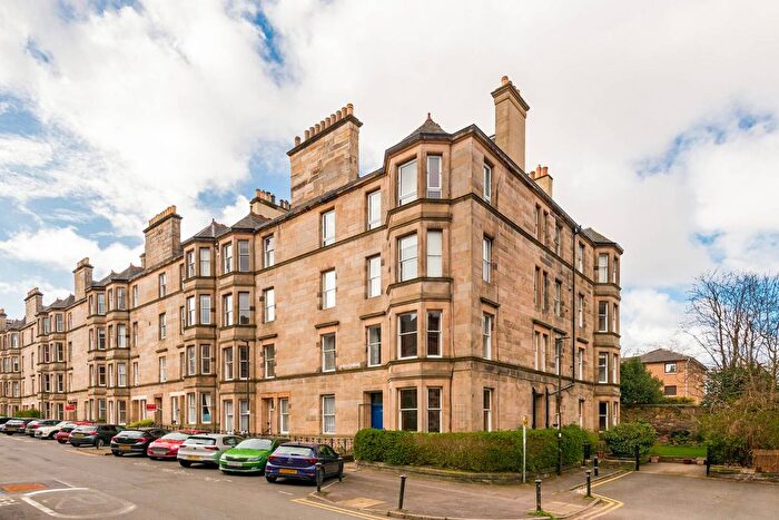 2 Bedroom Flat For Sale In / Montpelier Park, Bruntsfield, Edinburgh, EH10