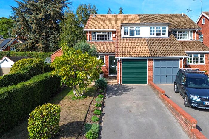 4 Bedroom Semi-Detached House For Sale In Victoria Road, Wargrave, Reading, Berkshire, RG10