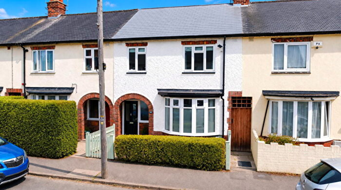 4 Bedroom Terraced House For Sale In King Edward Road, Loughborough, LE11