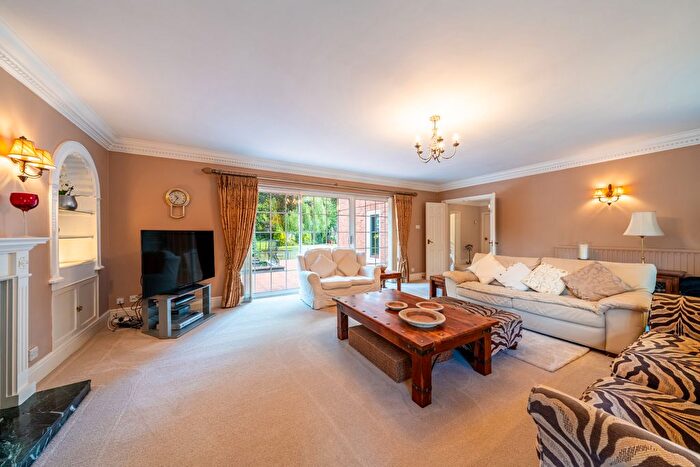 4 Bedroom Detached House For Sale In Richmond Drive, Mapperley Park, NG3