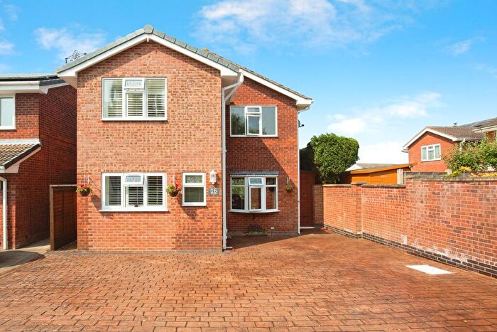 4 Bedroom Detached House For Sale In The Aspens, Kingsbury, B78