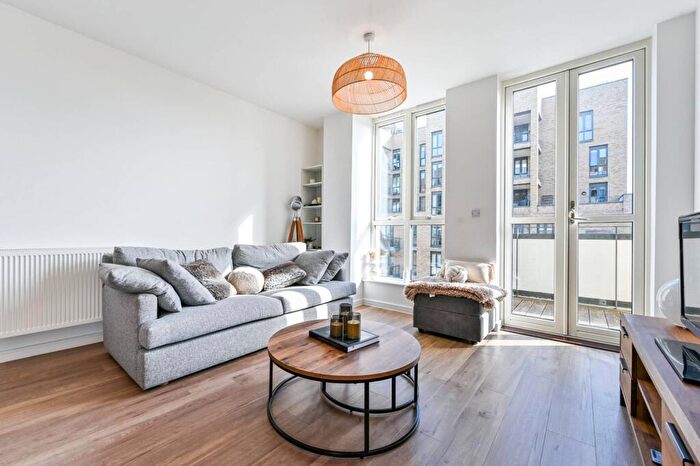 2 Bedroom Flat To Rent In Nellie Cressall Way, , Mile End, London, E3