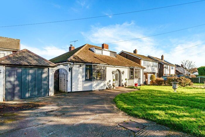 4 Bedroom Detached Bungalow For Sale In Brighton Road, Lower Kingswood, Tadworth, KT20