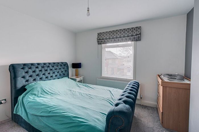 4 Bedroom Detached House For Sale In Neville Avenue, Kidderminster, Worcestershire, DY11
