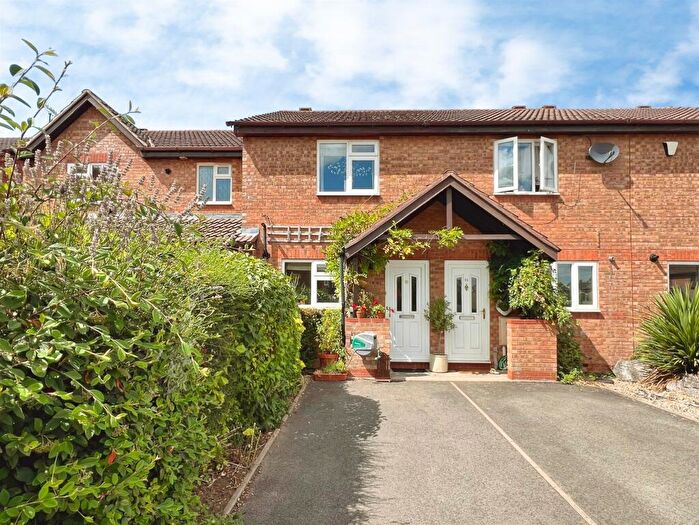 2 Bedroom Terraced House For Sale In Scott Close, Bidford-On-Avon, Alcester, B50
