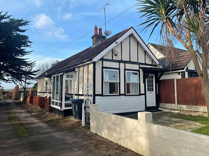2 Bedroom Bungalow To Rent In Wellingham Lane, Worthing, BN13