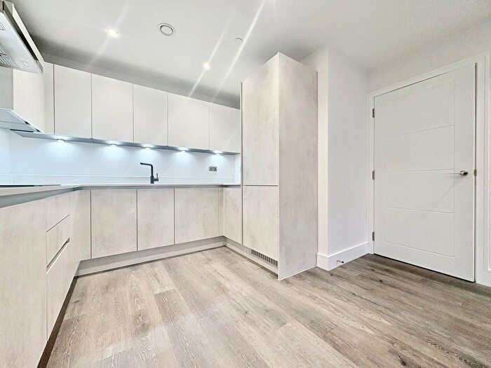 1 Bedroom Flat To Rent In Bircherley Green, Hertford, SG14