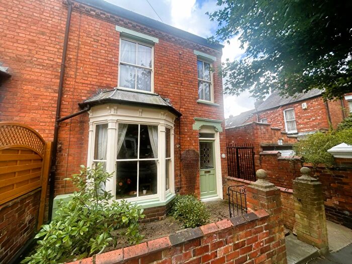 3 Bedroom End Terrace House For Sale In Cambridge Avenue, Lincoln, LN1