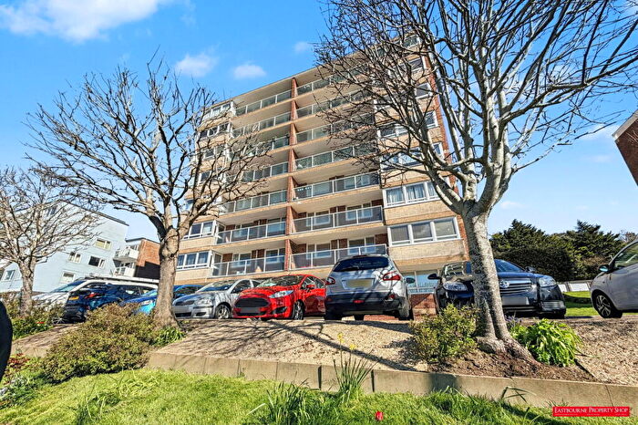 2 Bedroom Flat For Sale In Upperton Road, Eastbourne, BN21
