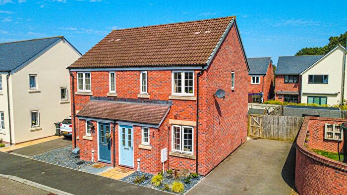 2 Bedroom Semi-Detached House For Sale In Glebelands, Bathpool, Taunton, Somerset, TA2