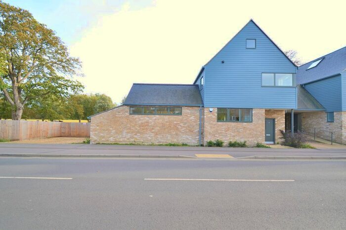 4 Bedroom Semi-Detached House To Rent In Water Street, Chesterton, Cambridge, CB4