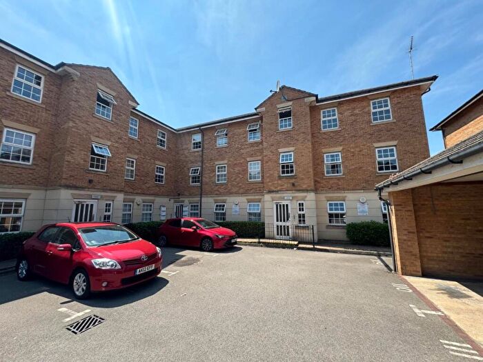 2 Bedroom Flat To Rent In Lion Court, Southbridge, Northampton, NN4