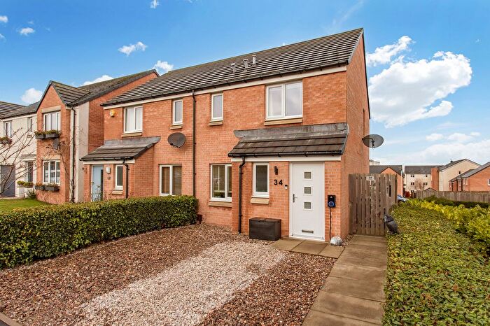 3 Bedroom Semi Detached House For Sale In Tobias Street, Edinburgh, EH16