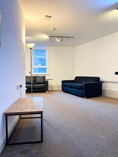 1 Bedroom Flat To Rent In Queen Street, Sheffield, S1