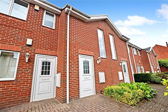 2 Bedroom Apartment To Rent In Town End Court, South End Grove, Leeds, West Yorkshire, LS13