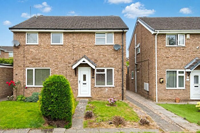 2 Bedroom Semi-Detached House For Sale In Ashbourne Close, Chesterfield, S40