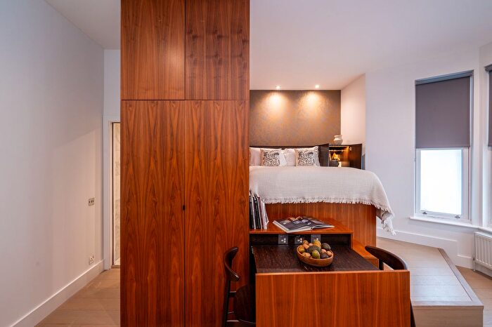 Studio To Rent In Dennington Park Road, London, NW6
