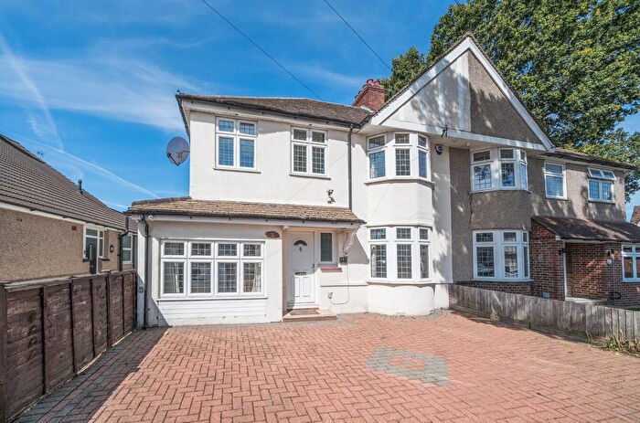 5 Bedroom Semi Detached House For Sale In Hurst Road, Sidcup, DA15