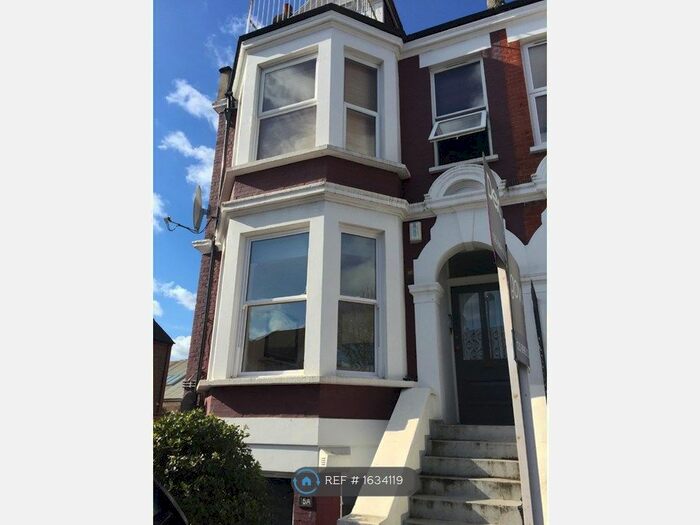 2 Bedroom Flat To Rent In Larden Road, London, W3