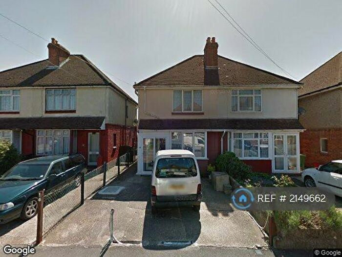 3 Bedroom Semi-Detached House To Rent In Belton Road, Southampton, SO19