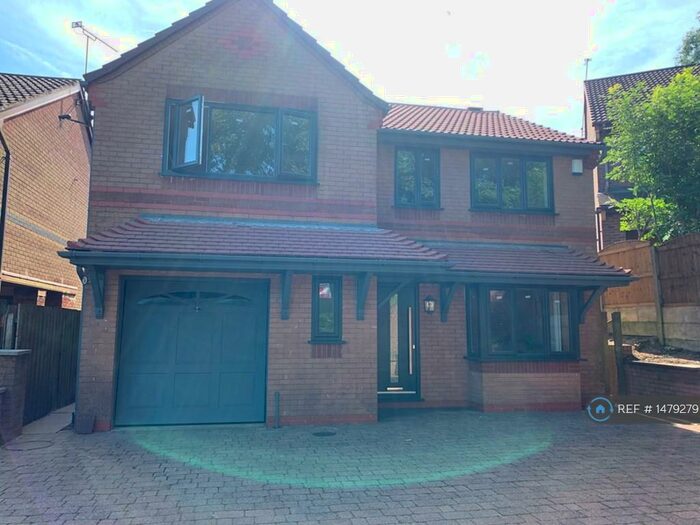 4 Bedroom Detached House To Rent In Rochdale, Rochdale, OL12