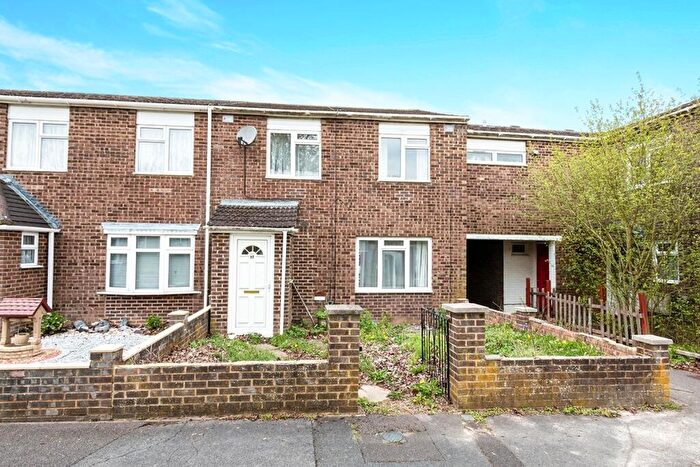3 Bedroom Terraced House To Rent In Quilter Road, Basingstoke, Hampshire, RG22