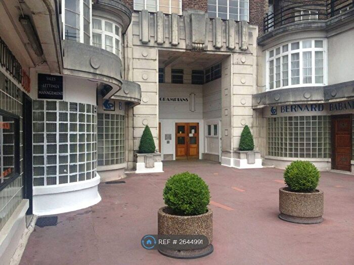 2 Bedroom Flat To Rent In Shepherds Bush Road, London, W6