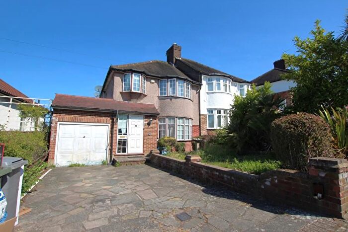 4 Bedroom Semi-Detached House To Rent In Brampton Grove, Wembley, HA9