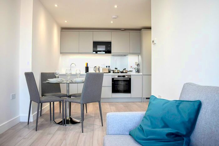 1 Bedroom Flat To Rent In New London Road, Chelmsford, CM2