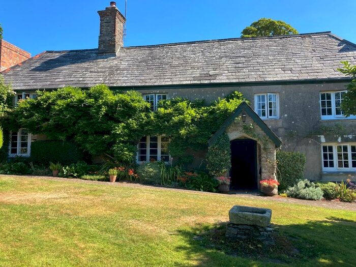 5 Bedroom Character Property For Sale In Horningtops Nr. Liskeard, PL14