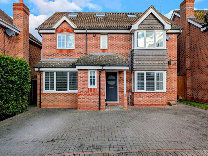 5 Bedroom Detached House For Sale In Swift Close, Grange Park, West Northamptonshire, NN4