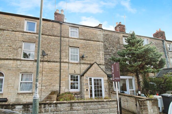 3 Bedroom Terraced House For Sale In Watermoor Road, Cirencester, GL7