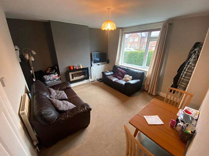 2 Bedroom House To Rent In Burnel Road, Harborne, West Midlands, B29