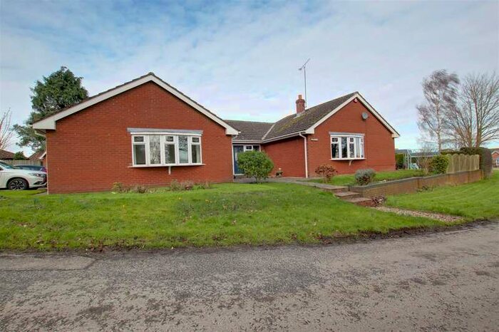 4 Bedroom Detached Bungalow For Sale In Church Lane, Sigglesthorne, Hull, HU11